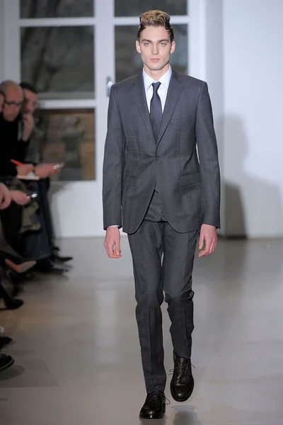 Look 14
